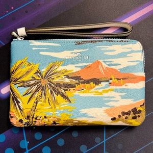 Coach NWOT Tropical Palm Tree Beach Wristlet Wallet
